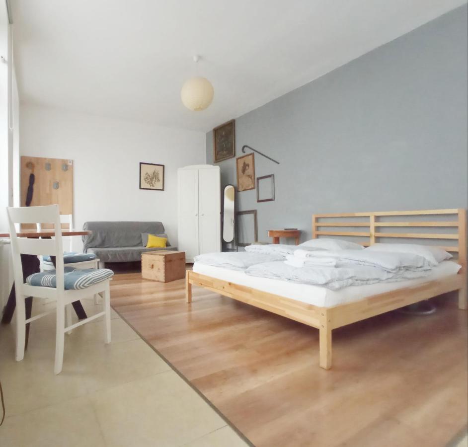 Appartamento Cozy Republicii Braşov Esterno foto